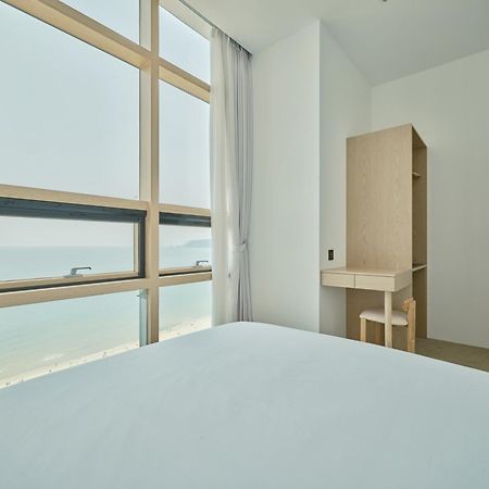 Uh Suite The Haeundae Busan Exterior foto