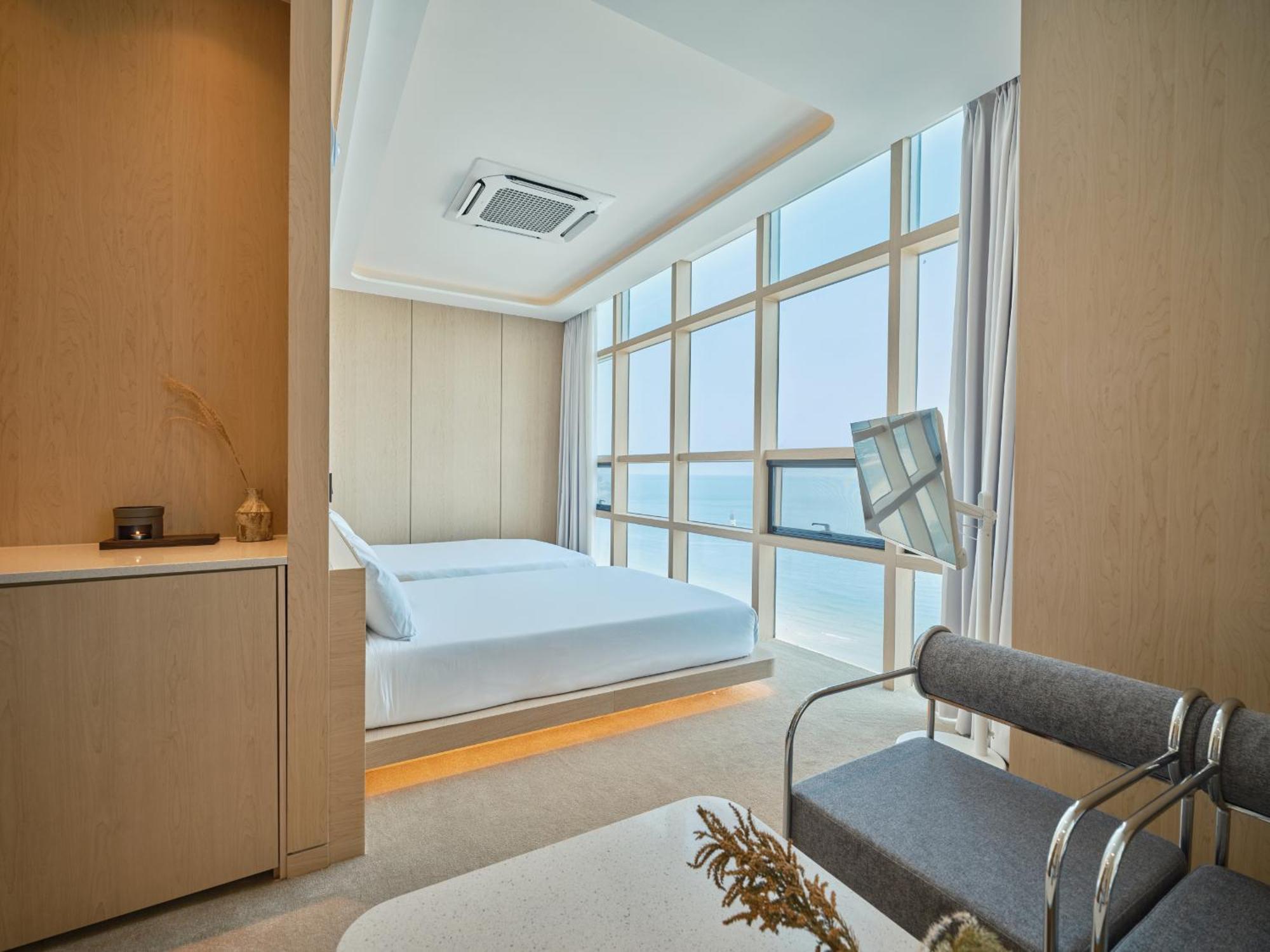 Uh Suite The Haeundae Busan Exterior foto